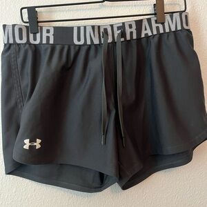 Knit Under Armour athletic shorts - Grey - Medium.